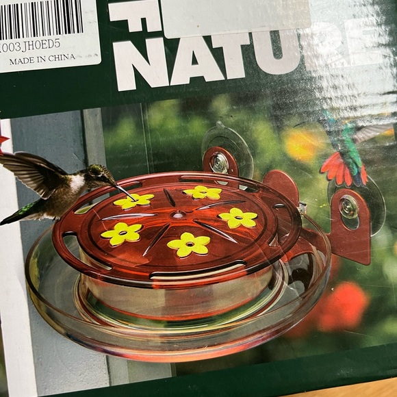 NIB Touch of nature window humming bird feeder - Picture 2 of 5